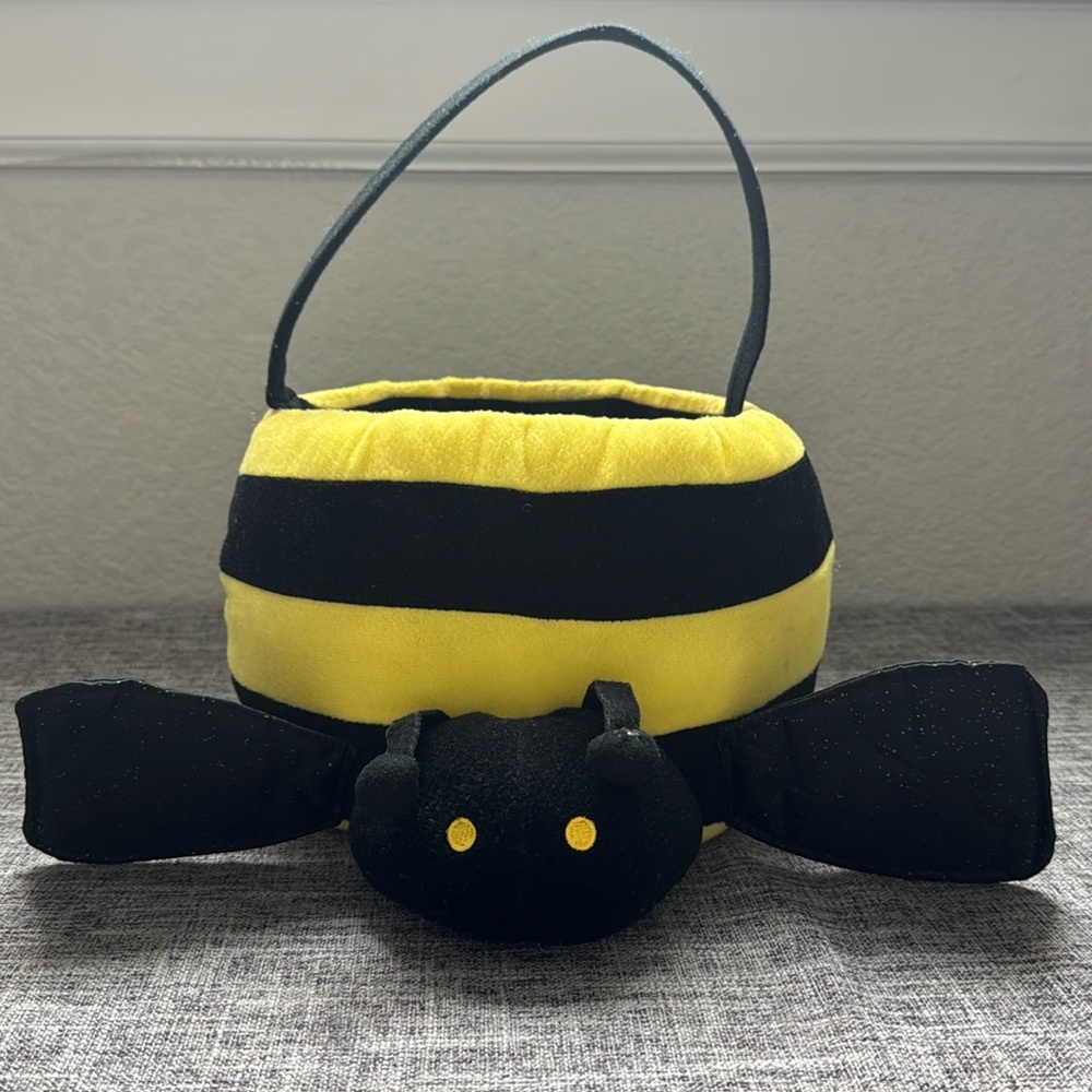 Halloween Bumblebee Trick or Treat Plush Bag